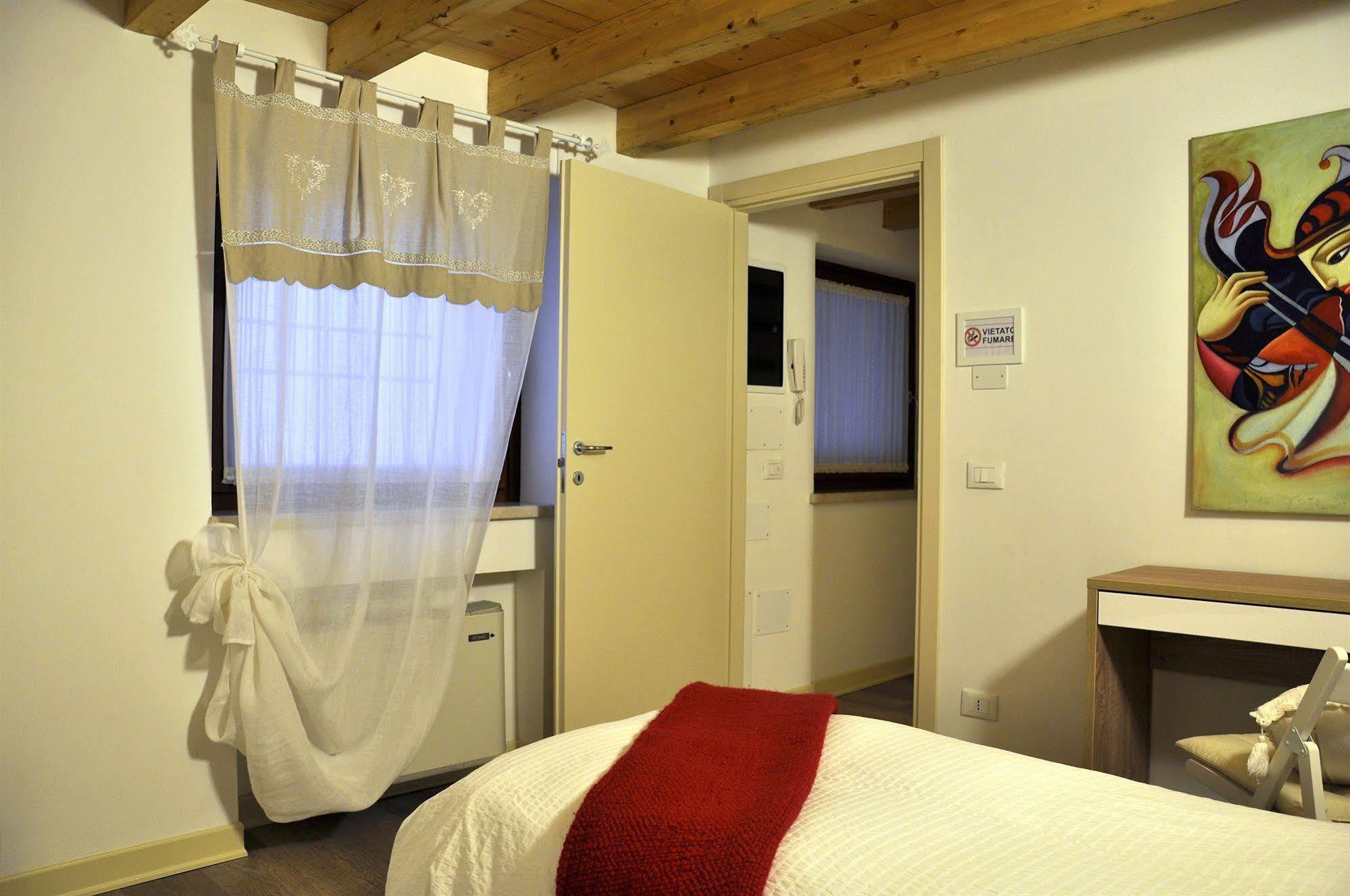 Corsomatteotti62 Bed & Breakfast Brescia Exterior photo